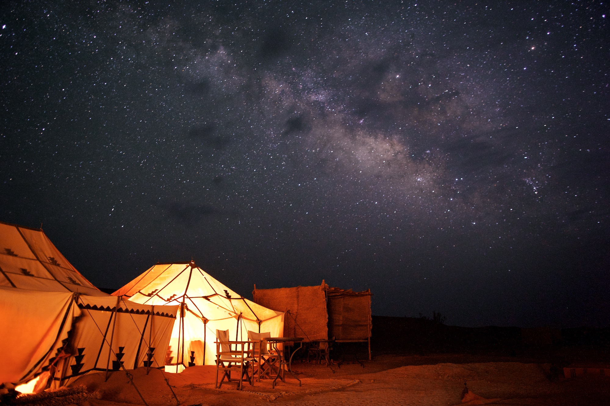 sleeping under thousands of stars in the sahara desert. beautiful!